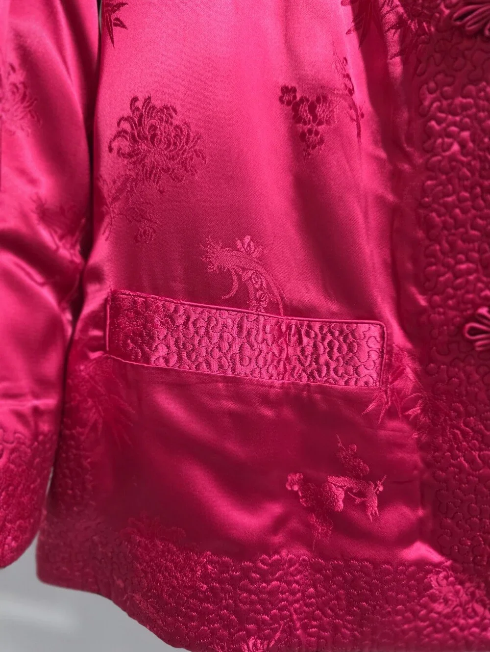Womans Chinese Reversible Silk Jacket. Chocolate Floral With Reversible Fushia. - Picture 6 of 7